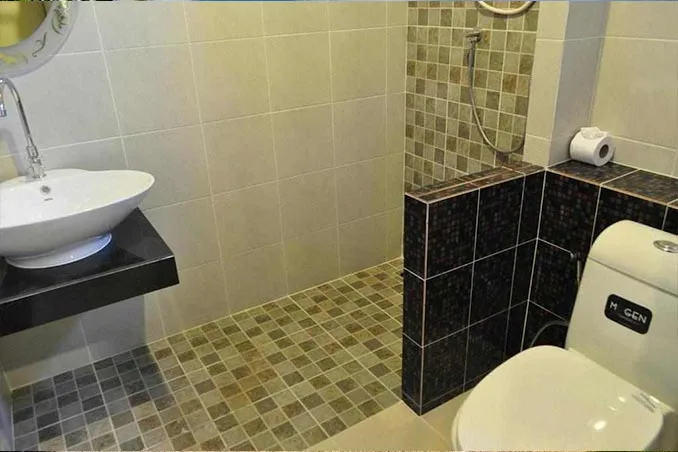 ROOM2